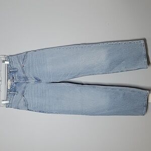 Abercrombie & Fitch the 90s Relaxed Jean Straight Leg 26